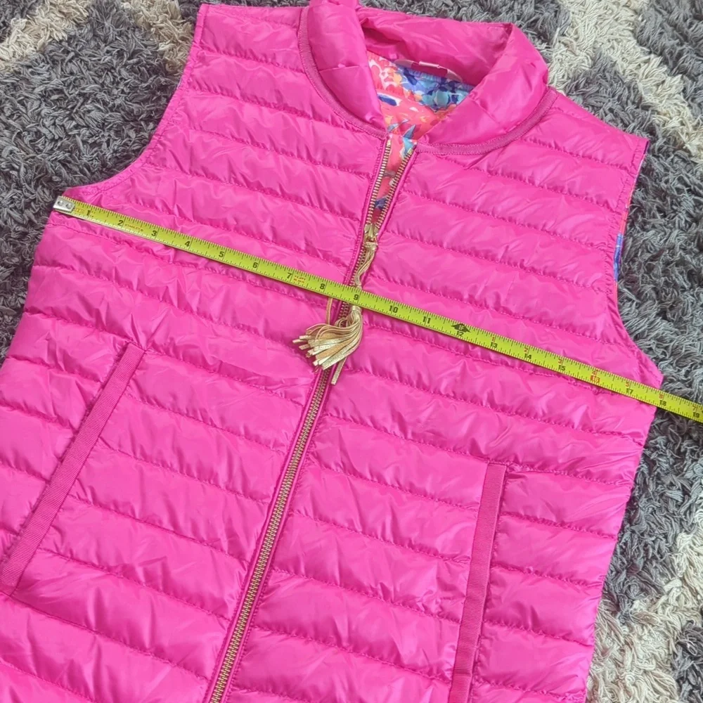 Lilly Pulitzer Cora Hot Pink Puffer Vest Size Women's Medium - Picture 7 of 7